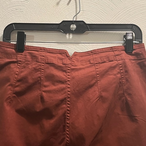 NWT Aventura Raleigh Pants. Size 8. Color is Brownnout.Sustainable Fabric! - Picture 9 of 9